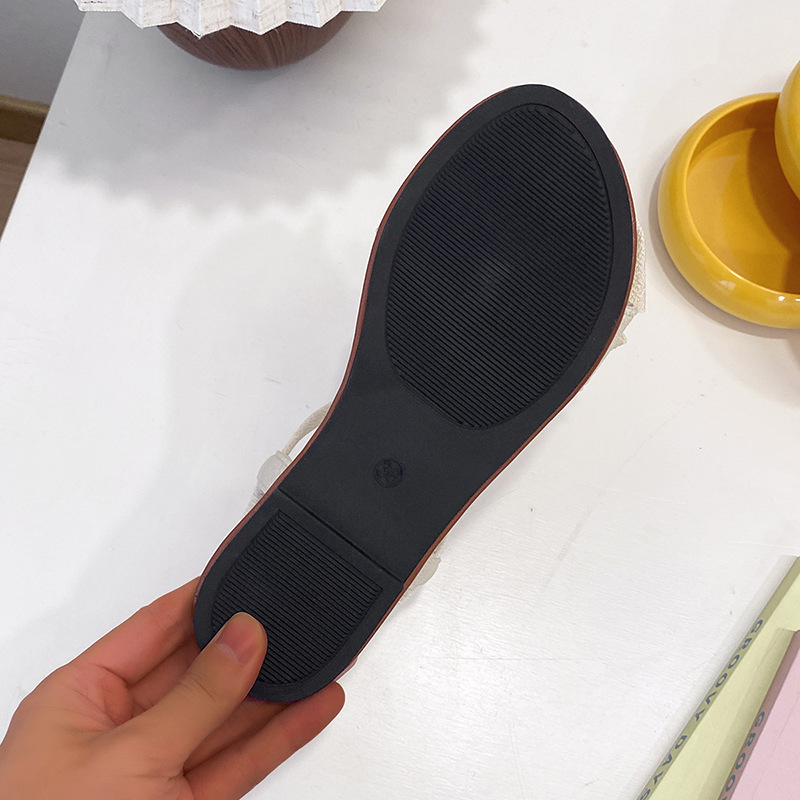 One-strap Sandals Fashionable For Outdoor Wear Flat-heeled
