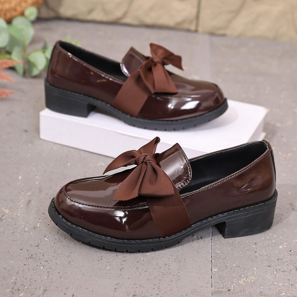 Plus-size Bow-knot Slip-on Loafers For Women - Image 3