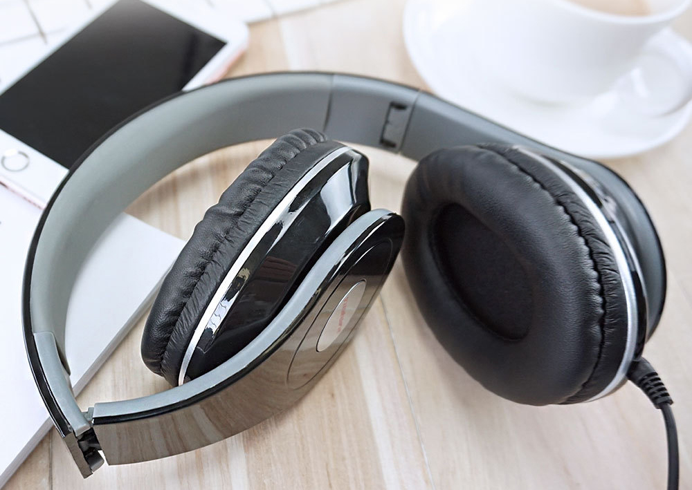 Wired Gaming Headphone Heavy Bass Music Headset Wired Control Computer Mobile Phone Universal Headset - Image 9