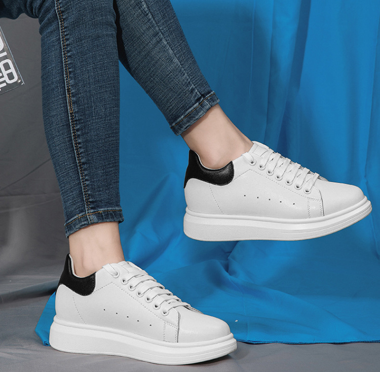 Korean-style Casual Invisible-heeled White Sneakers For Men Autumn Season