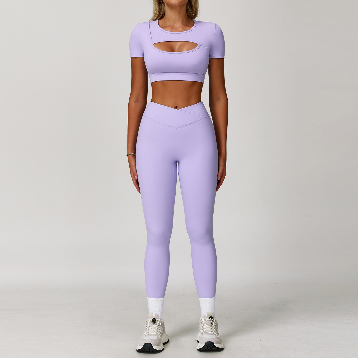 Dare To Show Off This Cross-border Color-block Yoga Set With A Beautiful Back - Image 13