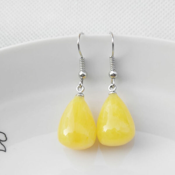 High-end, Sophisticated Beeswax-shaped Earrings - Image 11