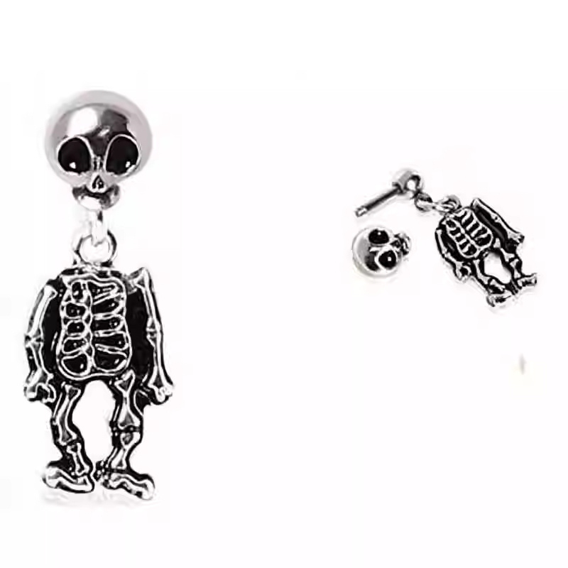 Retro Punk Mini Skull Stud Earrings - Image 5