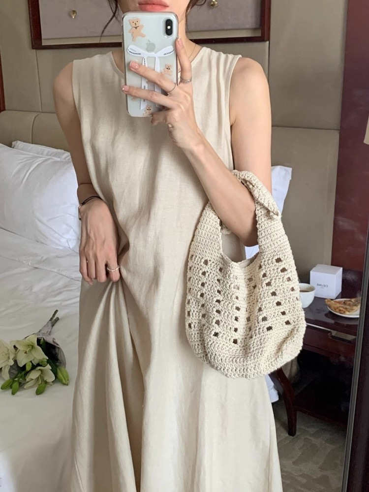 Elegant Midi Round-neck Sleeveless Vest Dress - Image 42