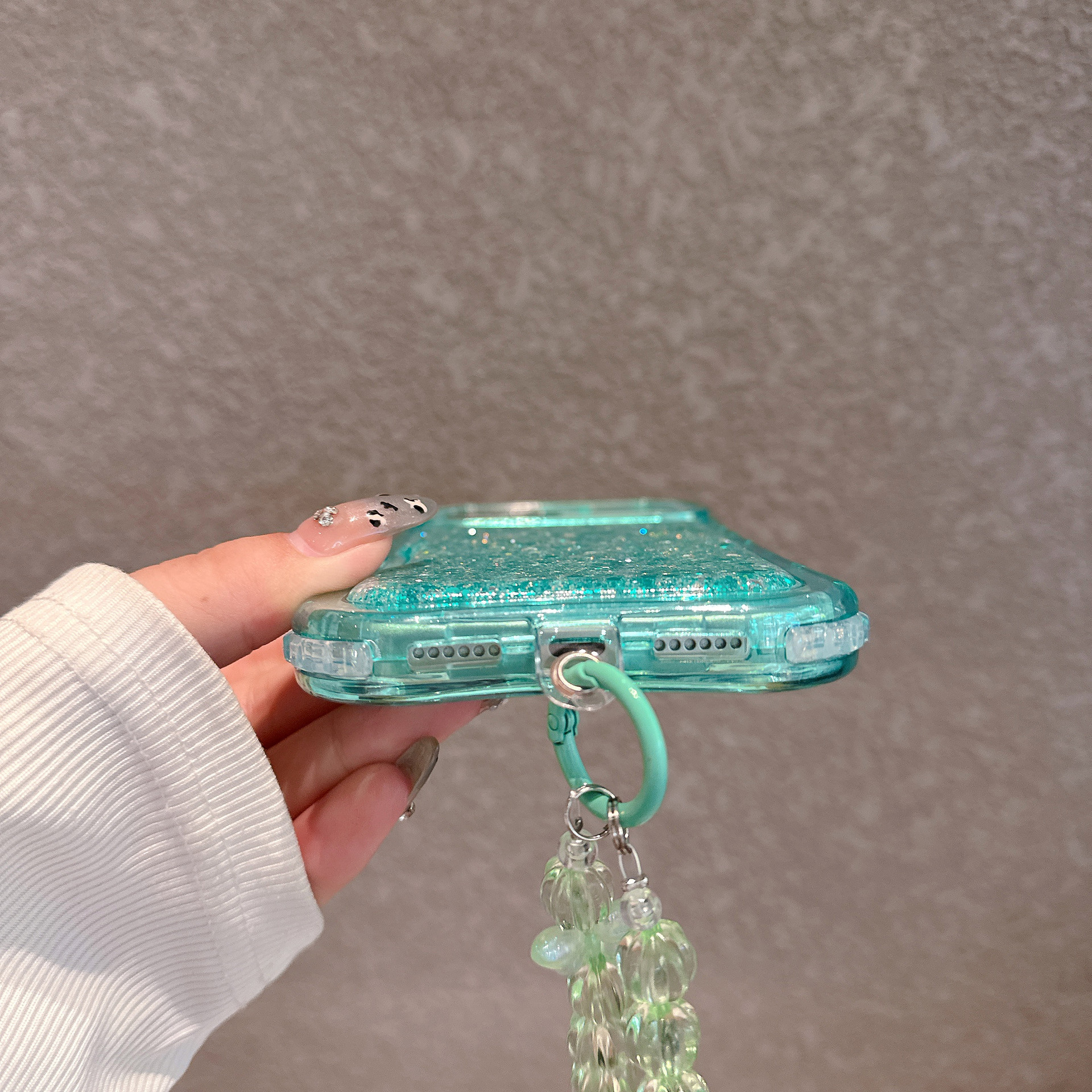 South American-style Slimming Phone Case With 3-in-1 Glitter Epoxy Drop-proof Design And A Matching Bracelet - Image 16