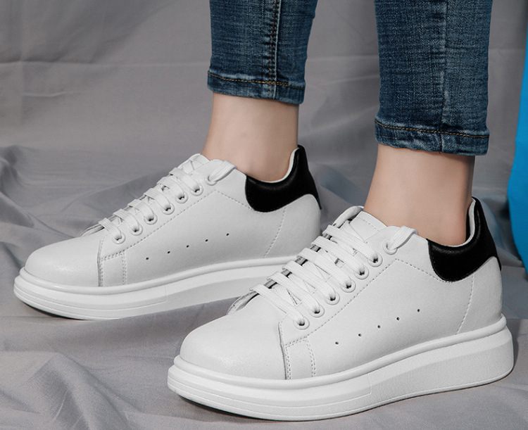 Korean-style Casual Invisible-heeled White Sneakers For Men Autumn Season