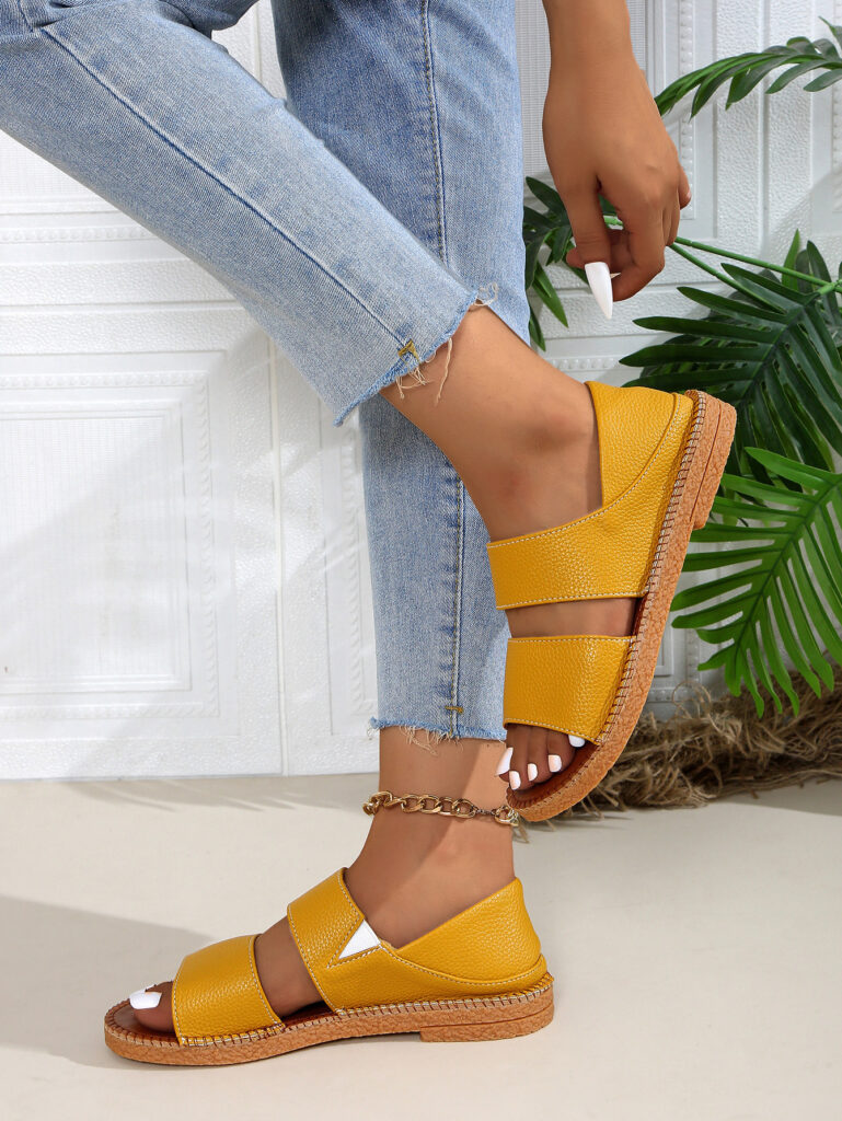 New Fairy-style Flat Soft Soled Sandals