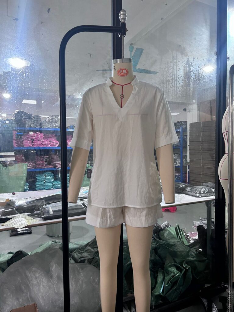 New Stylish Elegant Loose-Fit V-Neck Two-Piece Set
