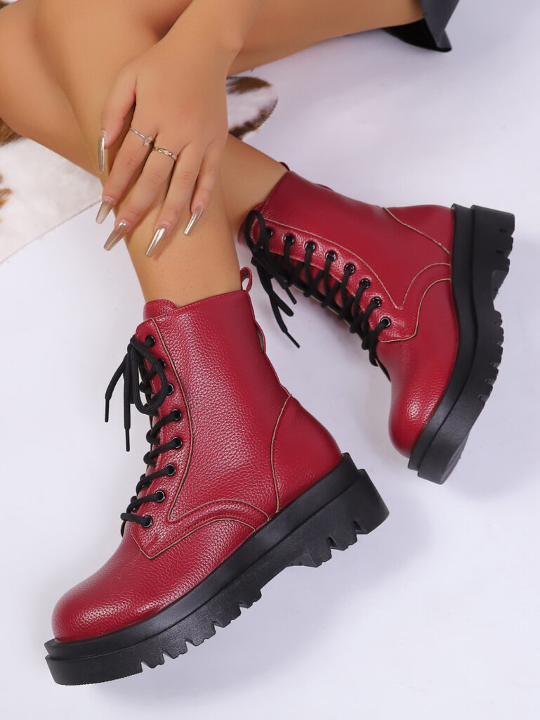 Women's Round-toe Plus-size Lace-up Chunky-sole Ankle Boots