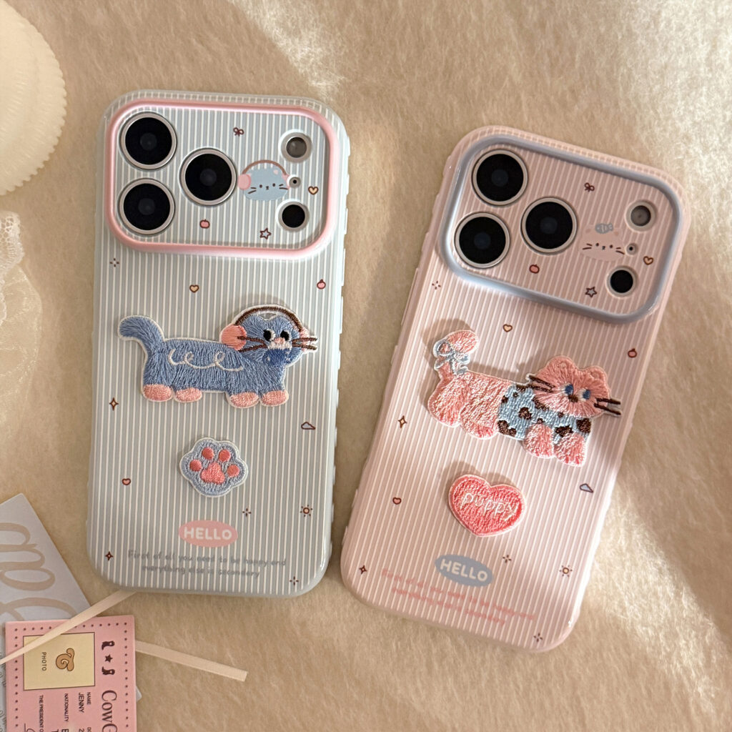 Shatter-Resistant Colored Striped Cat Phone Case