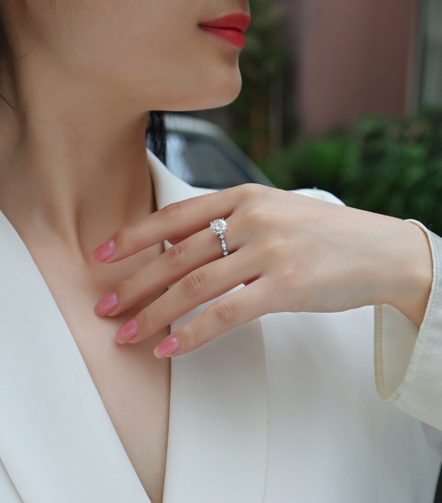 2-carat Luxury Fashion Minimalist Trend Jewelry Silver Ring Set With Top-quality Moissanite, Made Of S925 Silver With Electroplated Platinum.