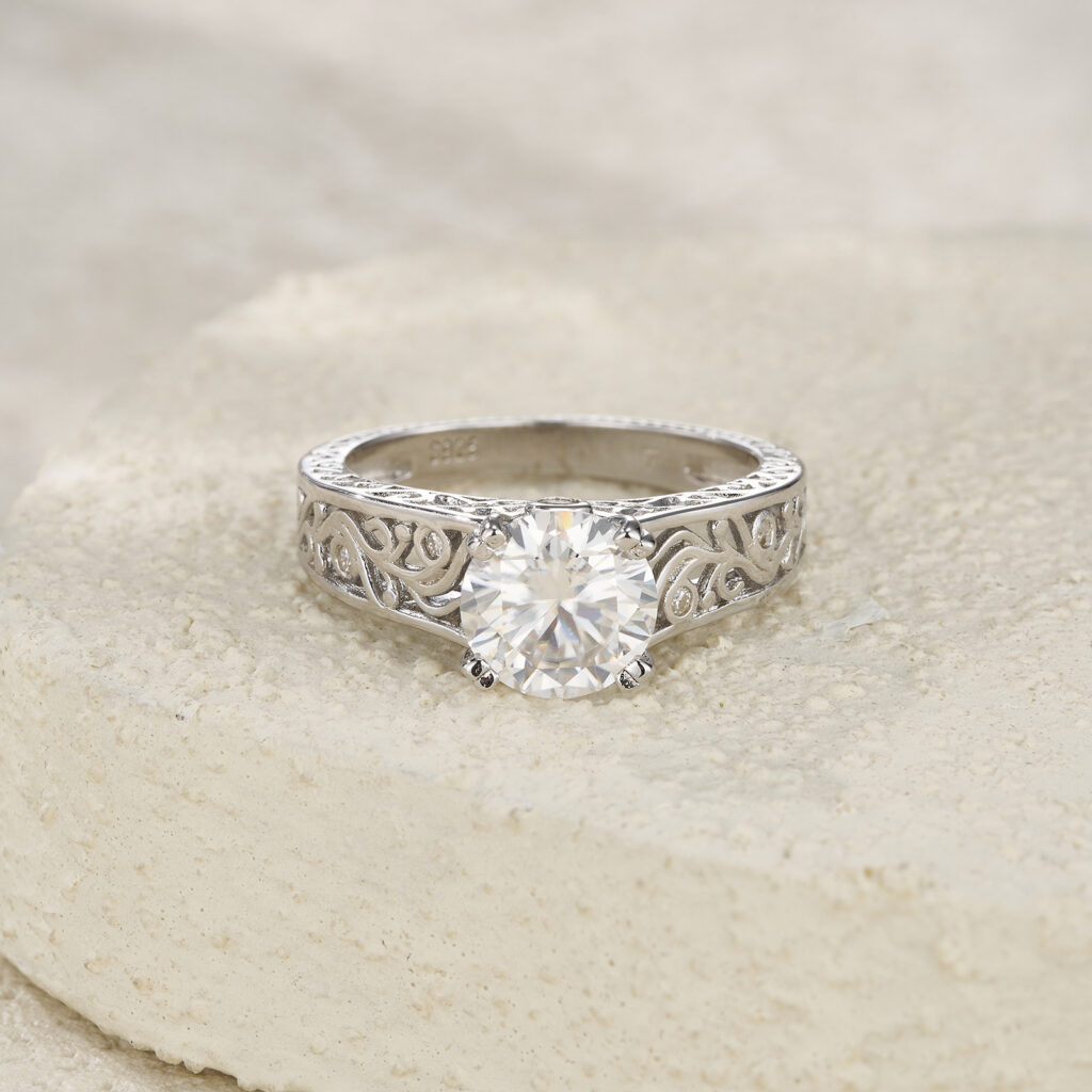 2-carat Luxury Fashion Minimalist Trend Jewelry Silver Ring Set With Top-quality Moissanite, Made Of S925 Silver With Electroplated Platinum.