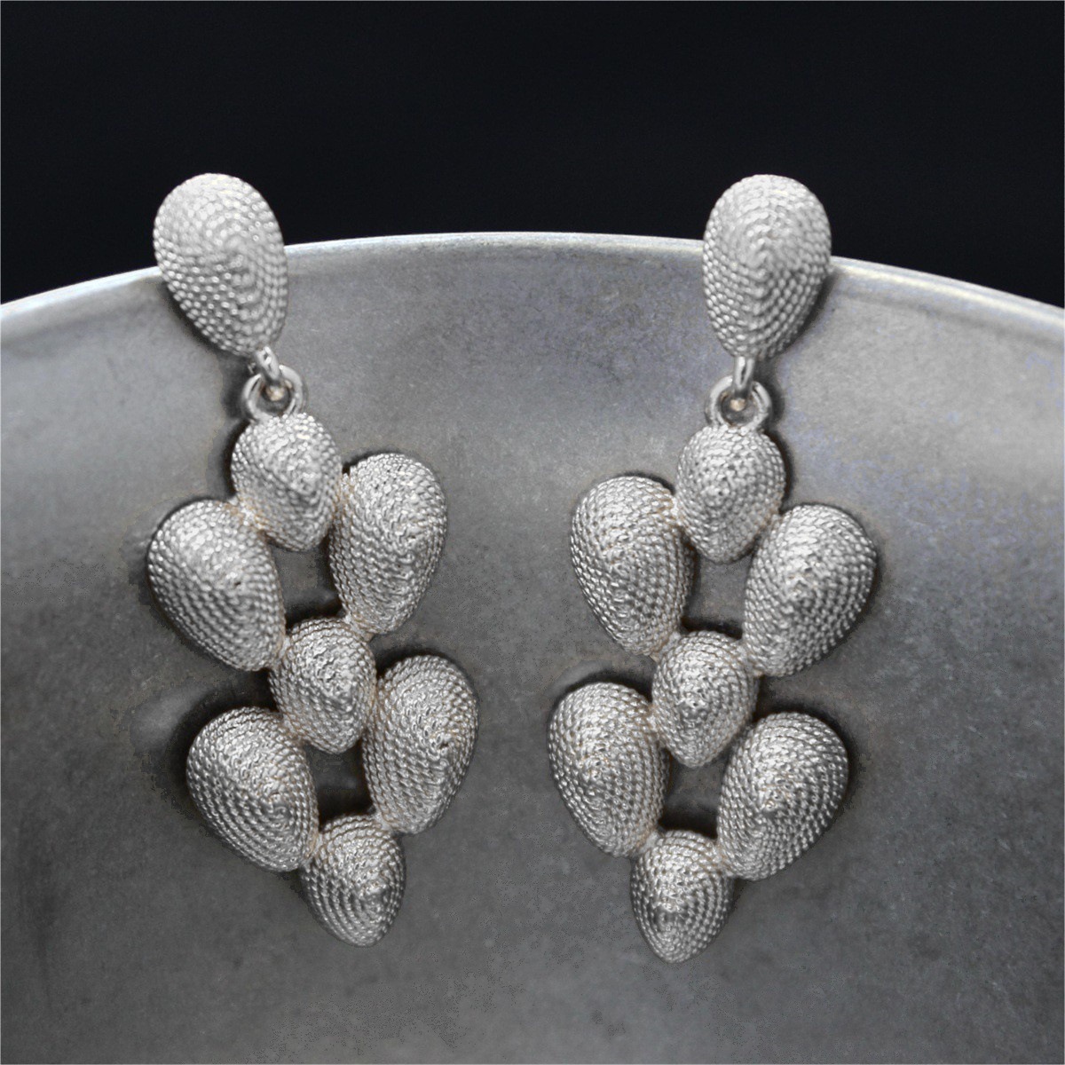 European And American French-style Vintage Plain Gold Earrings - Image 6