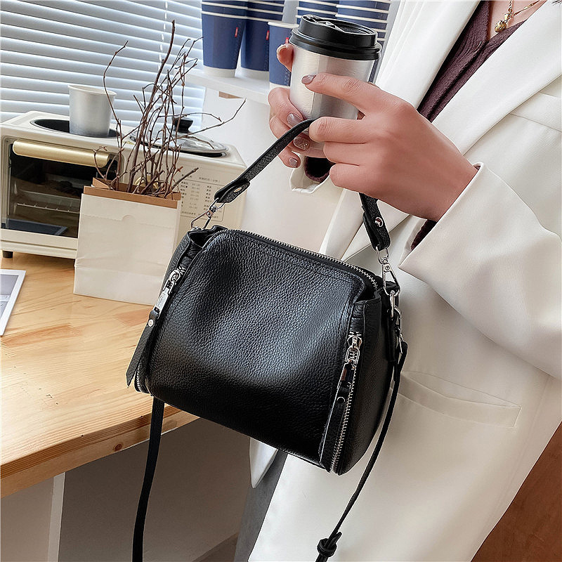Fashion Personalized Handheld Crossbody Bag - Image 1