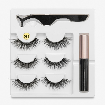 A Pair Of False Eyelashes With Magnets In Fashion - Image 68