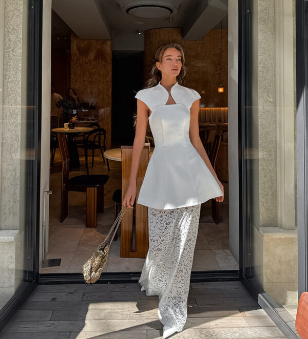Commuter-appropriate Two-piece Set- Irregular Strapless Top And White Lace Skirt - Image 3