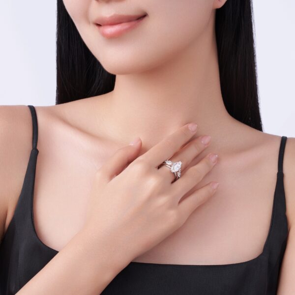 Engraved With Top-quality Moissanite, This Luxurious And Fashionable Minimalist Jewelry Set Features Exquisite Silver Accessories For Ladies. Made Of S925 Silver With Electroplated Platinum. - Image 6