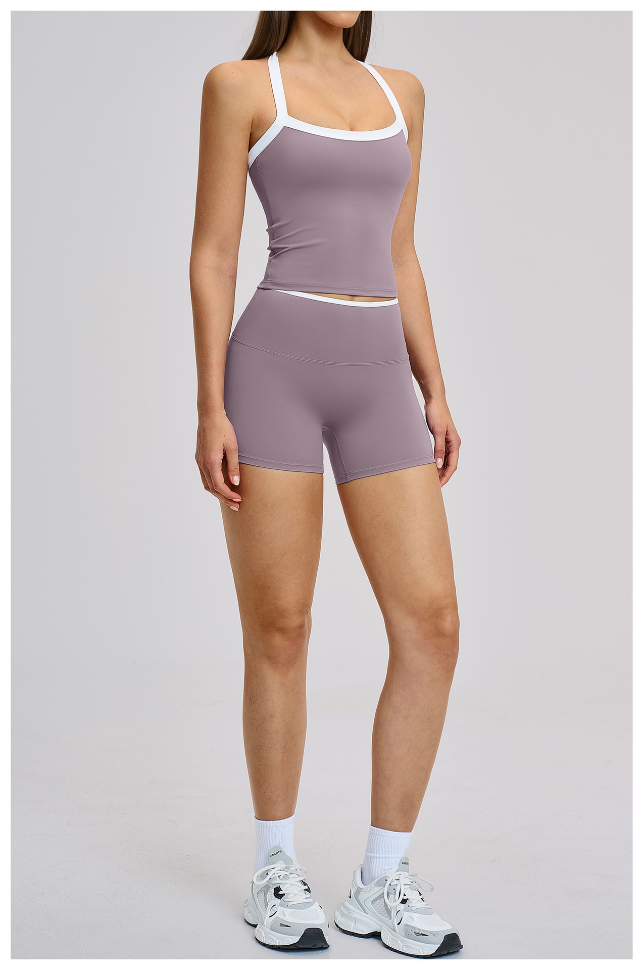 Nude-Feel Yoga Set Contrasting Colors, Crossed Back Design, Tight-Fitting Yoga Wear - Image 15