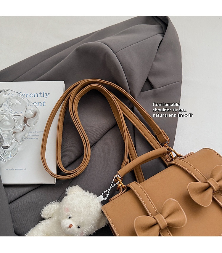 British-style Retro Chic Womens Backpack - Image 47