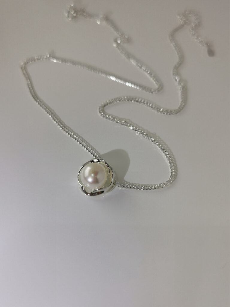 Sweet And Elegant Necklace For Women