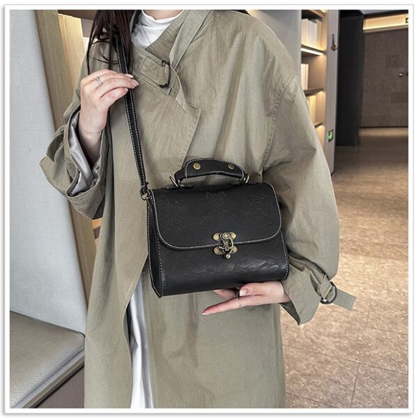 Women's Simple Casual Crossbody Shoulder Bag - Image 11
