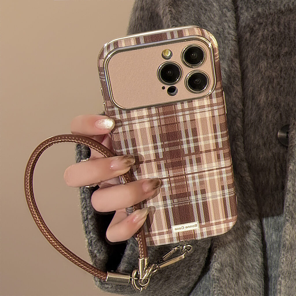 Brown Plaid Phone Case With A Drop-proof Lanyard