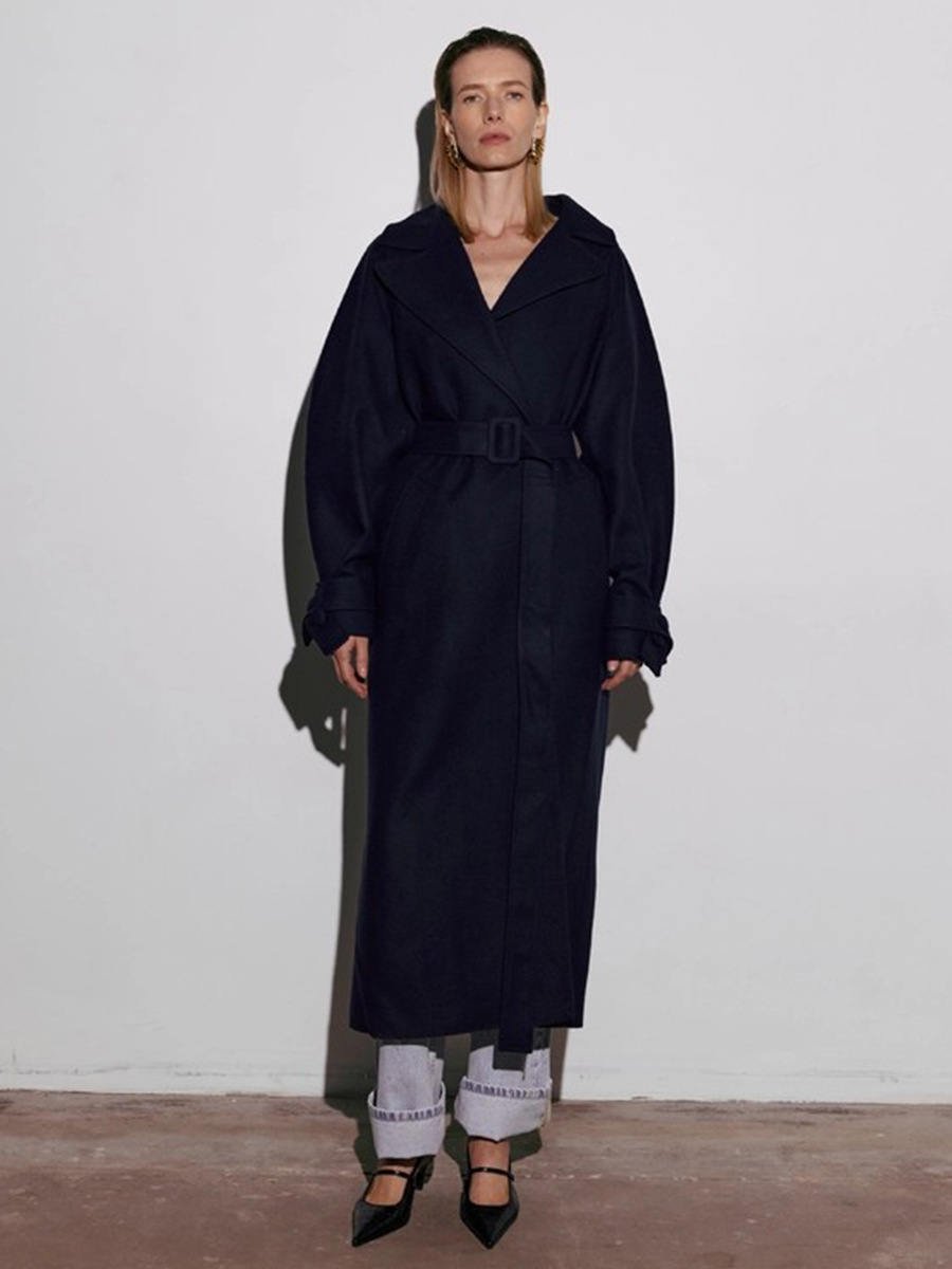 Fashionable Commuter-Style Lapel-Collar Split Loose Long Coat - Image 7