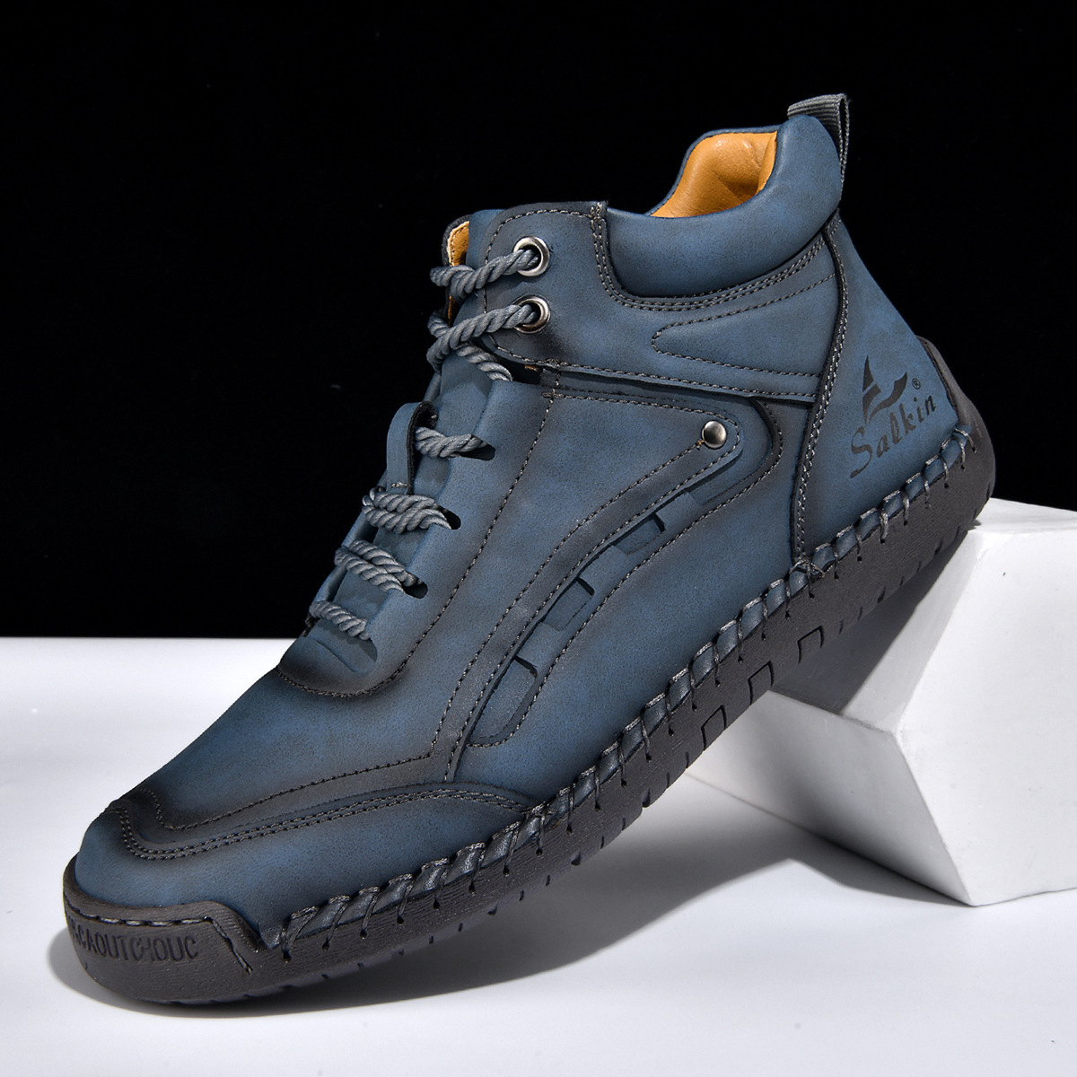 Hand-sewn Men's Casual Shoes - Image 1