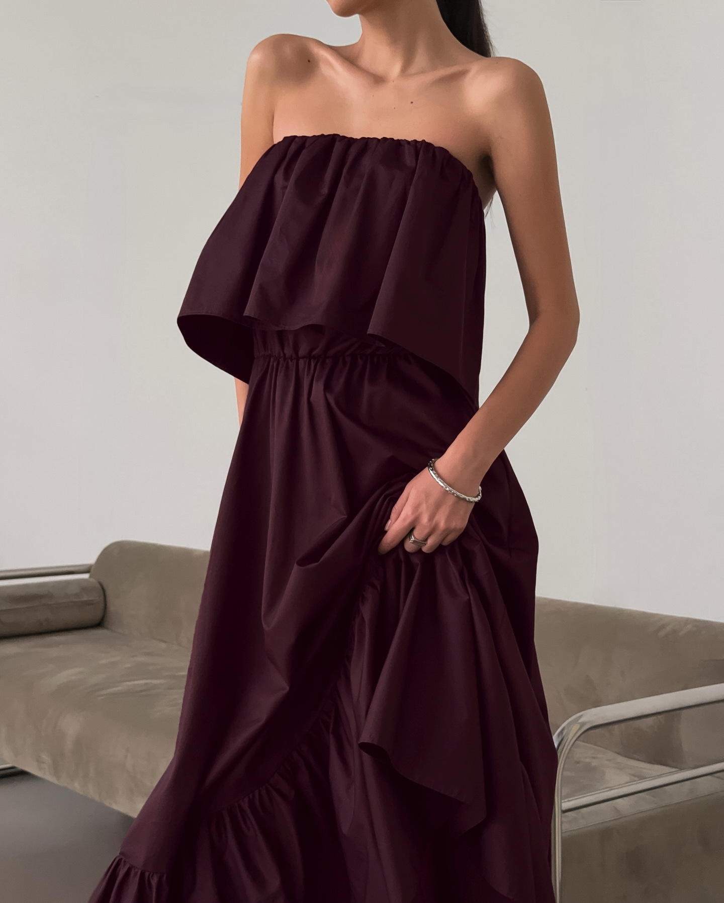 Fashionable Ruffled Strapless Dress - Image 2