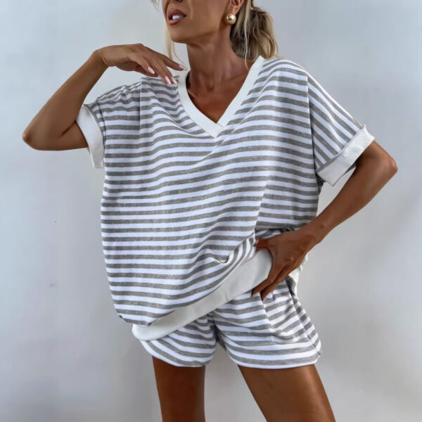Womens 2-piece Knitted Striped Loose Sweatshirt And High-waisted Shorts Casual Set - Image 8