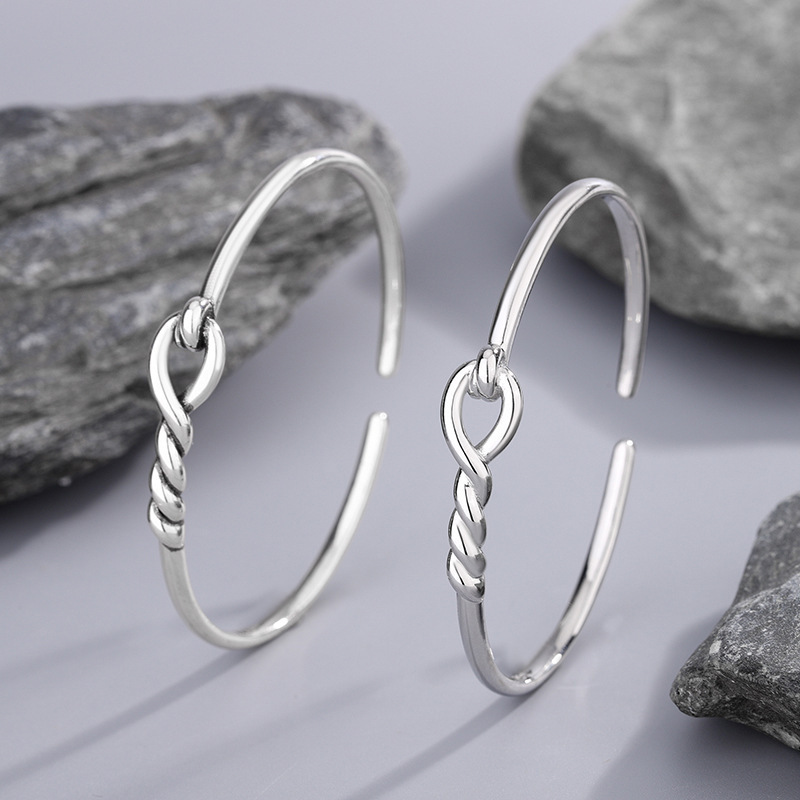 Knotted Bracelet Hollow-out Wrapped Design Simple And Stylish Versatile - Image 1