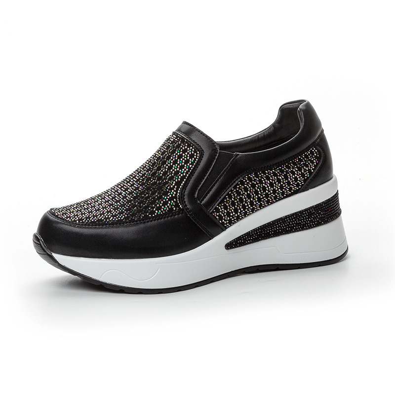 Breathable Lightweight Sneakers With Soft Soles - Image 2
