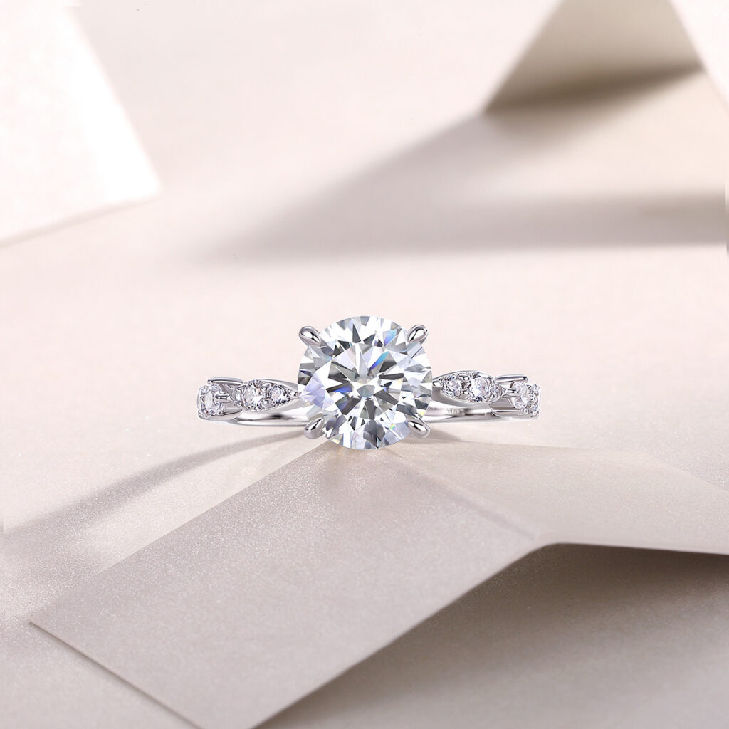 2-carat Luxury Fashion Minimalist Trend Jewelry Silver Ring Set With Top-quality Moissanite, Made Of S925 Silver With Electroplated Platinum.