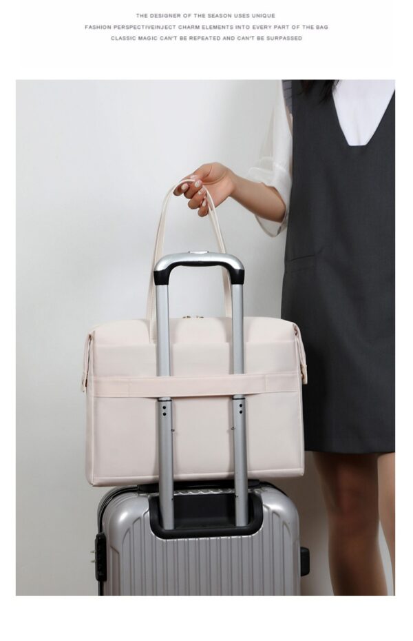 Stylish Casual Lightweight Laptop Bag For Commuting - Image 17
