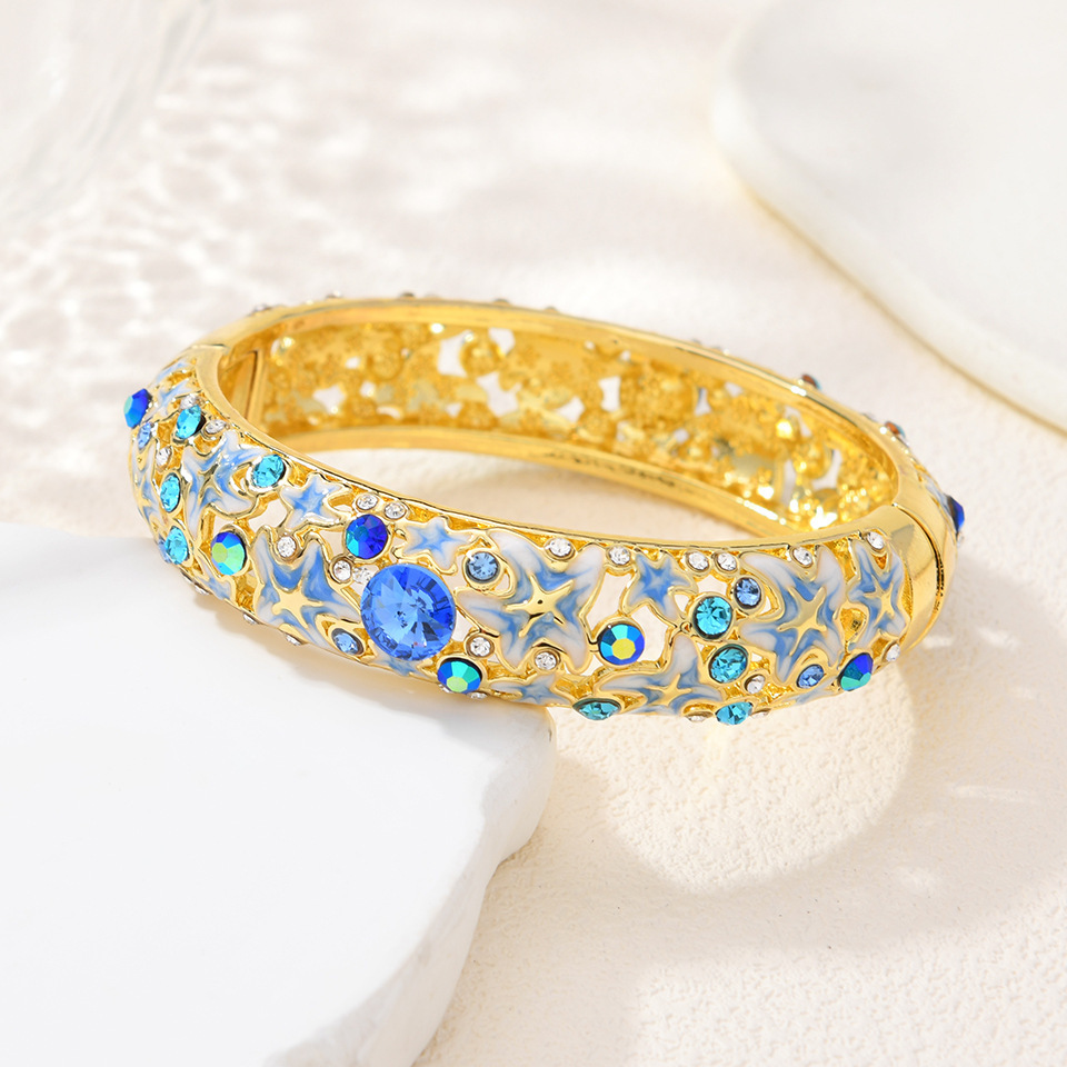 Ocean Style Starfish Enamel Diamond-Encrusted Bracelet - Image 4