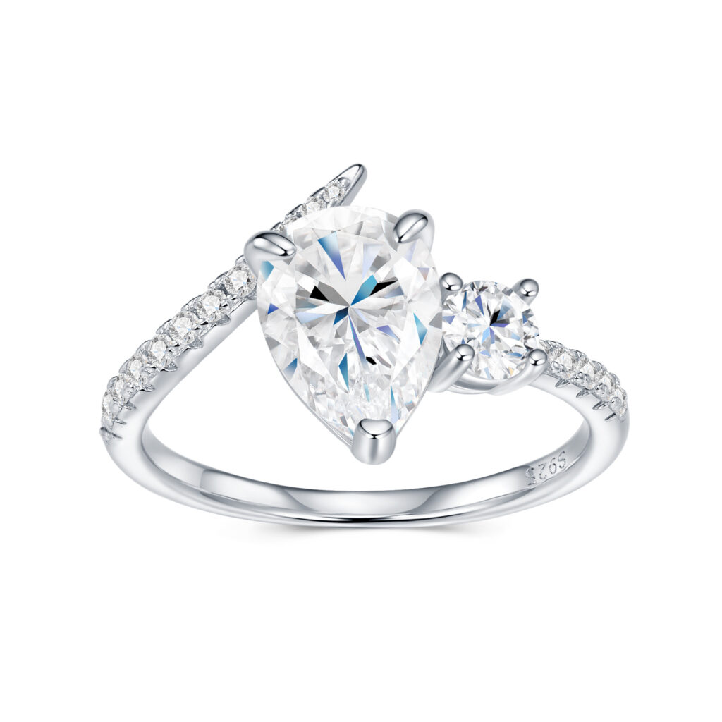 Engraved With Top-quality Moissanite, This Luxurious And Fashionable Minimalist Jewelry Set Features Exquisite Silver Accessories For Ladies. Made Of S925 Silver With Electroplated Platinum.