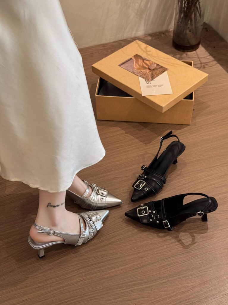 New Belt Buckle Pointed High Heels