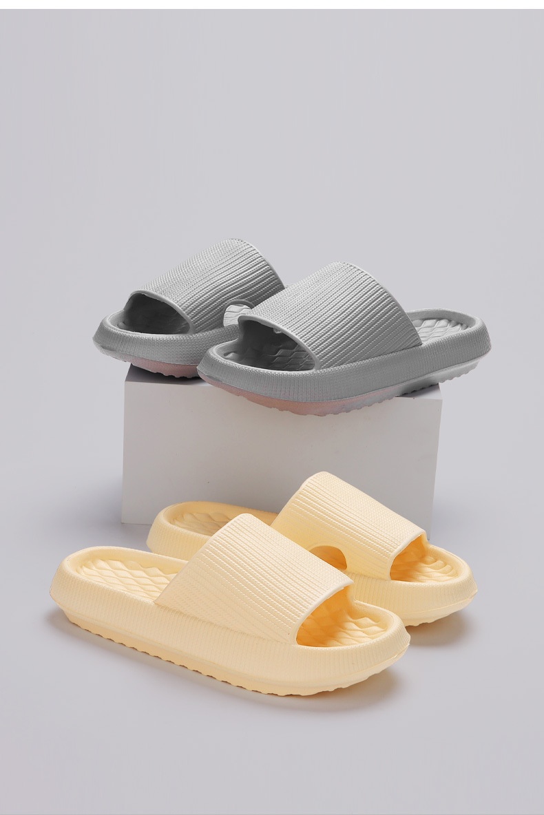 Plus-size Slippers Men's Couple Sandals Fashionable - Image 16