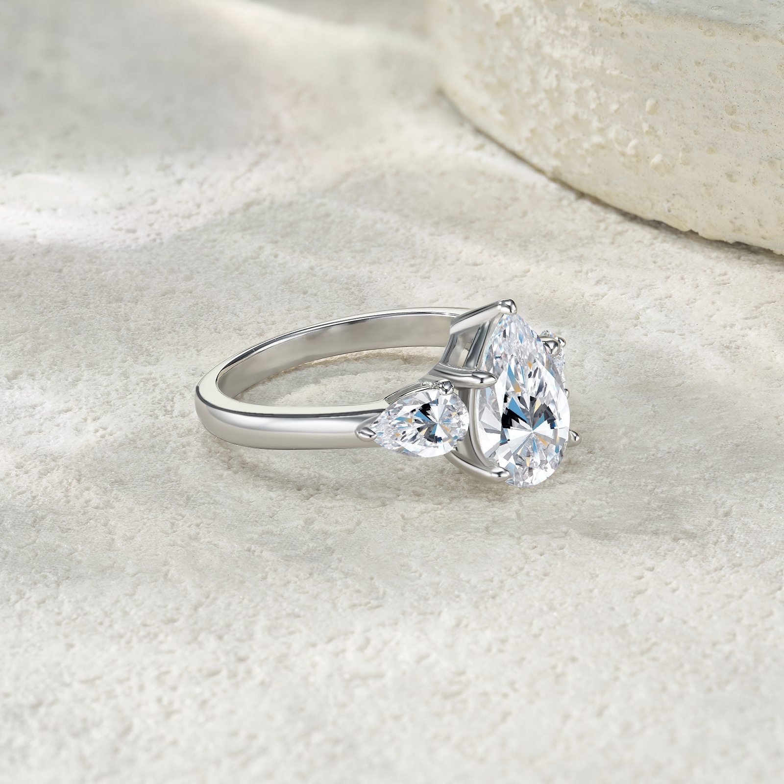 Engraved With Top-quality Moissanite, This Luxurious And Fashionable Minimalist Jewelry Set Features Exquisite Silver Accessories For Ladies. Made Of S925 Silver With Electroplated Platinum. - Image 5