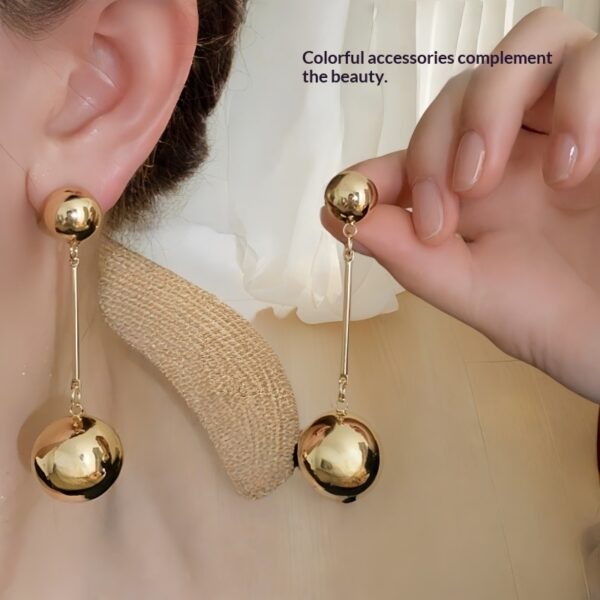 Fashionable Unique And Personalized Metal Round-Ball Tassel Earrings - Image 2