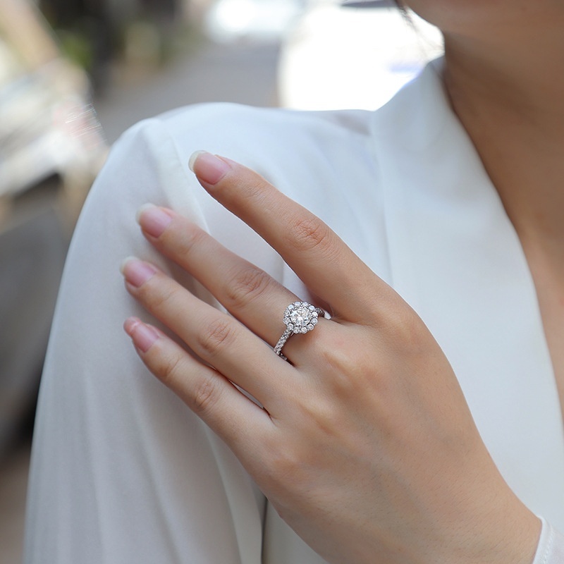 Moissanite Light Luxury Ring Women Do Not Fade - Image 4
