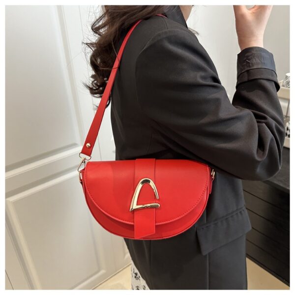 High-end, Fashionable Single-shoulder Bag Niche Saddle Bag - Image 12