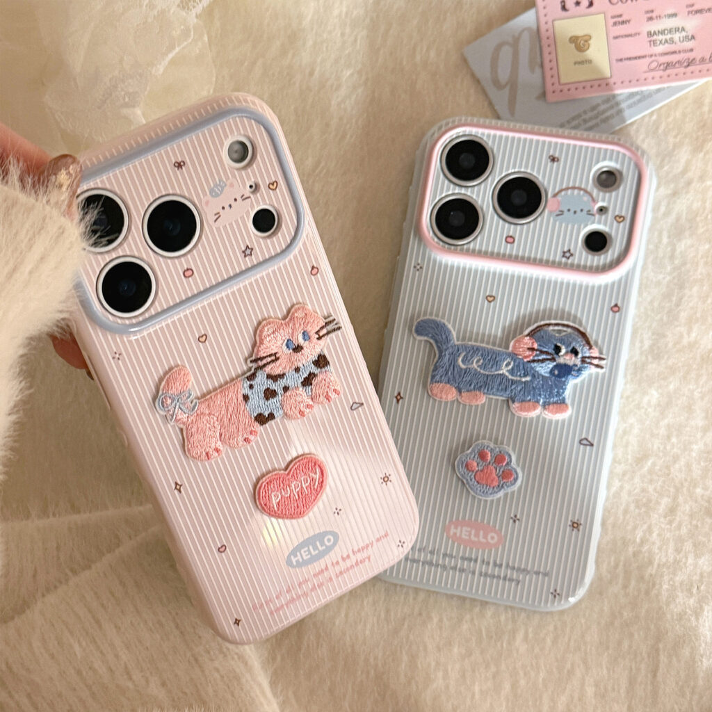 Shatter-Resistant Colored Striped Cat Phone Case