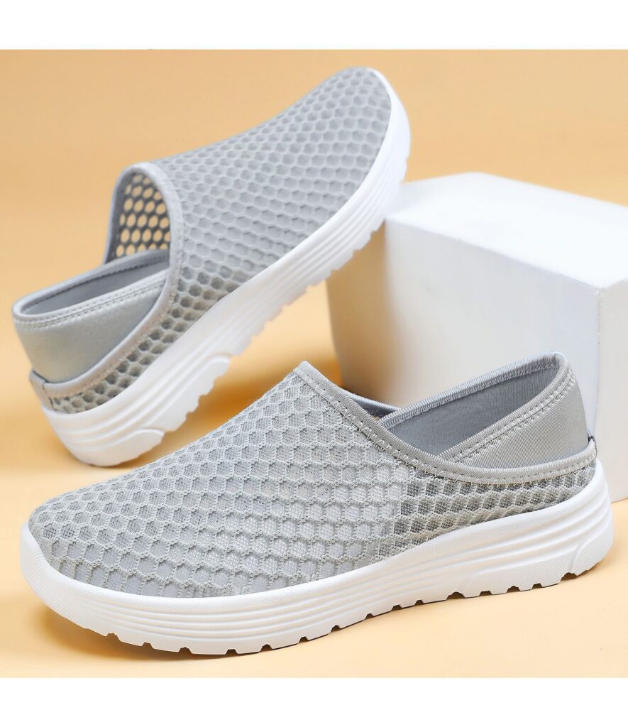 Large Size Lightweight Breathable Mesh Hole Half Slippers