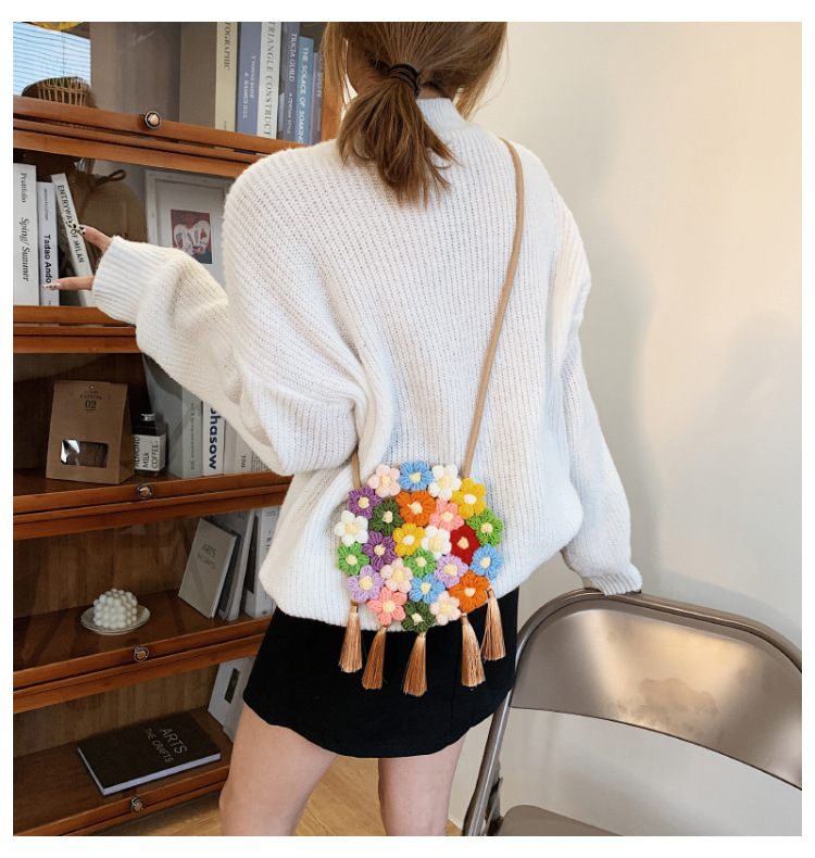 Ethnic Fluffy Bag For Women, Fashion Trend, Floral Small Round Bag, Stylish And Versatile, Can Be Worn On One Shoulder Or Cross-body - Image 22