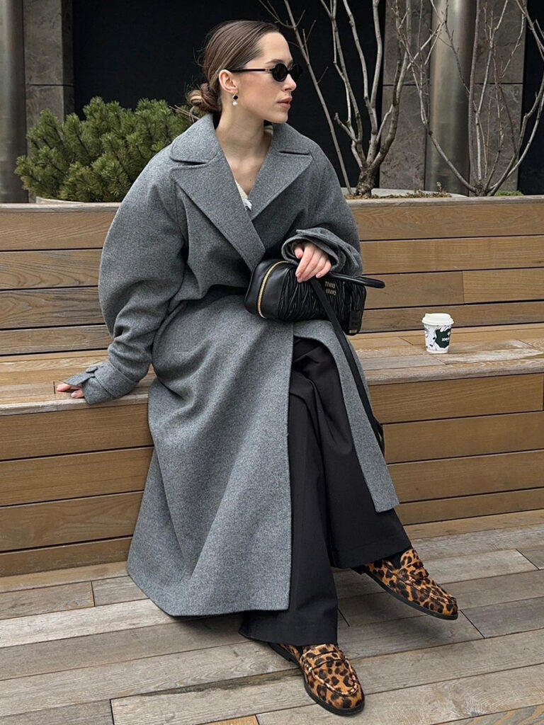 Fashionable Commuter-Style Lapel-Collar Split Loose Long Coat