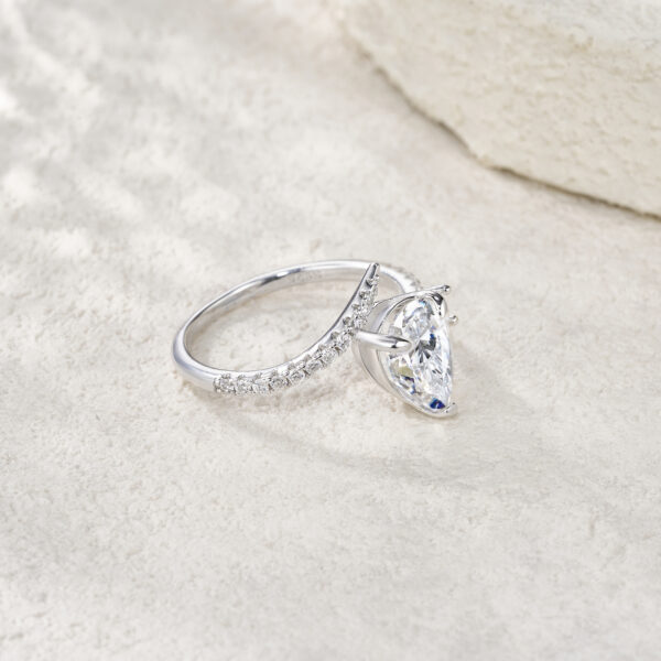 Engraved With Top-quality Moissanite, This Luxurious And Fashionable Minimalist Jewelry Set Features Exquisite Silver Accessories For Ladies. Made Of S925 Silver With Electroplated Platinum. - Image 2