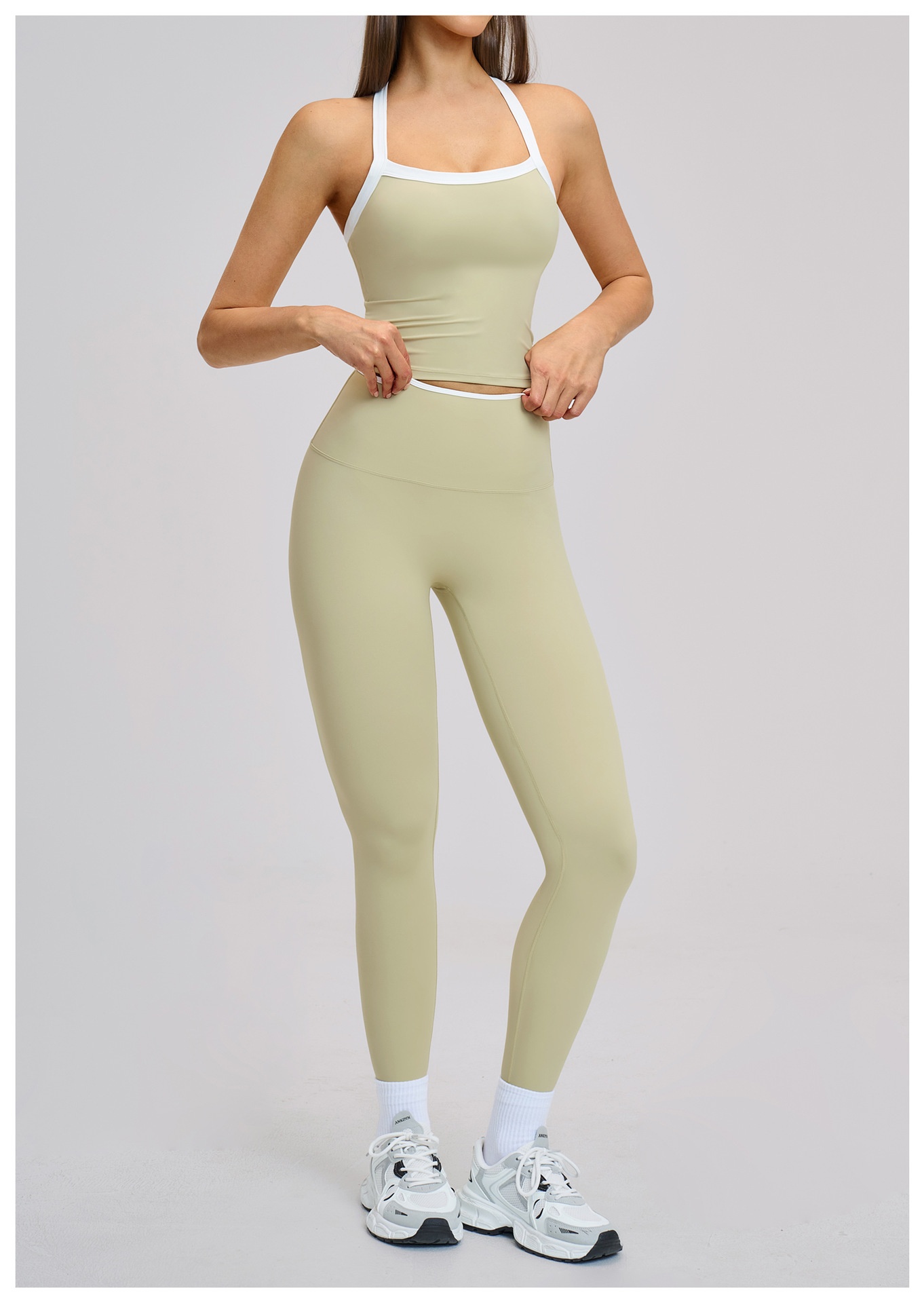 Nude-Feel Yoga Set Contrasting Colors, Crossed Back Design, Tight-Fitting Yoga Wear - Image 10