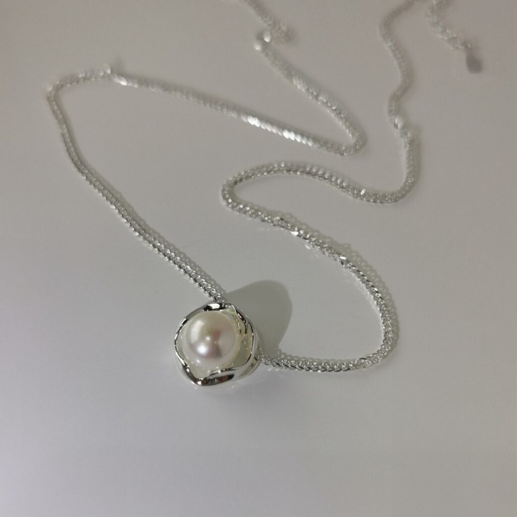 Sweet And Elegant Necklace For Women