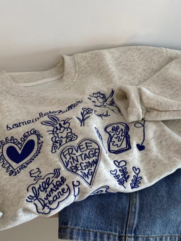 Chest-embroidered Heart And Bunny - Image 7